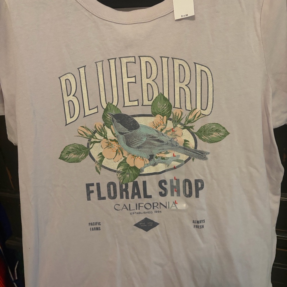 Old Navy Bluebird Floral Shop EveryWear Graphic Tee - Picture 2 of 6